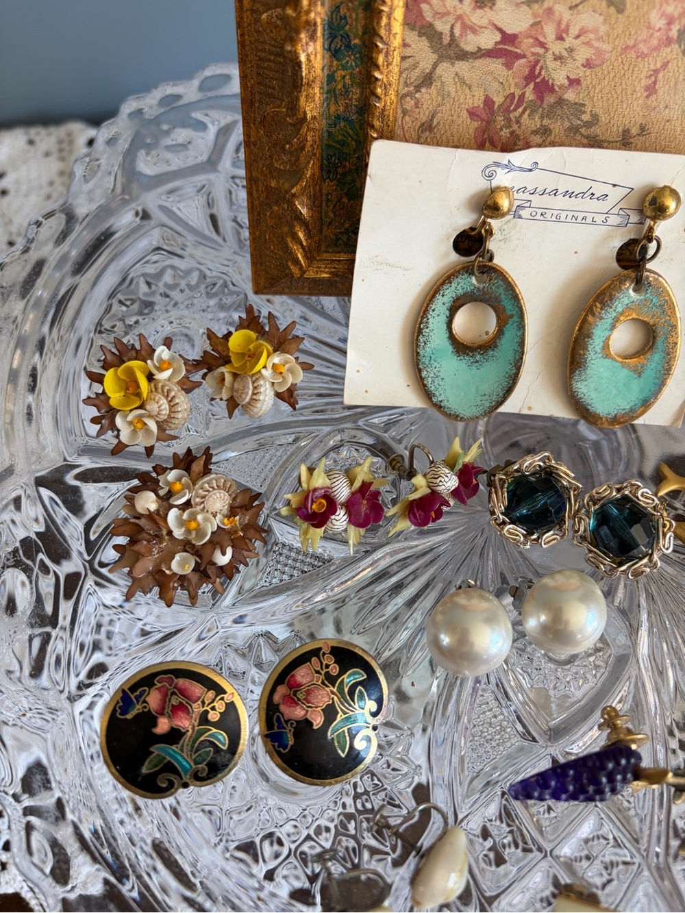 SOLD Assorted Vintage Jewelry Earrings and Pins Lot Turquoise, Gold, Silver - Picture 2 of 7